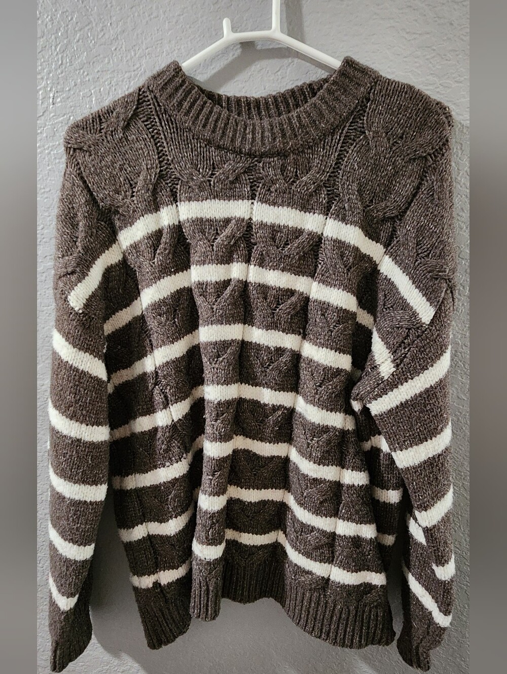 LC Lauren Conrad Brown Knit Sweater
